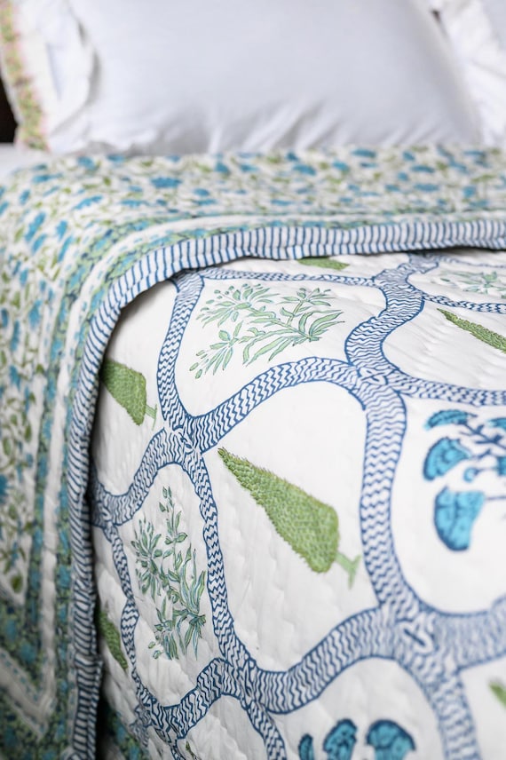 Blue and White Handmade Block Printed Reversible Cotton Quilt, Jaipuri Razai, Soft Cozy Lightweight Bedcover Quilt, Floral Bedding