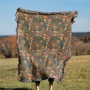 Cottagecore Mushroom Throw Blanket | Woven Wall Hanging Sofa Bed Cover - 100% Cotton