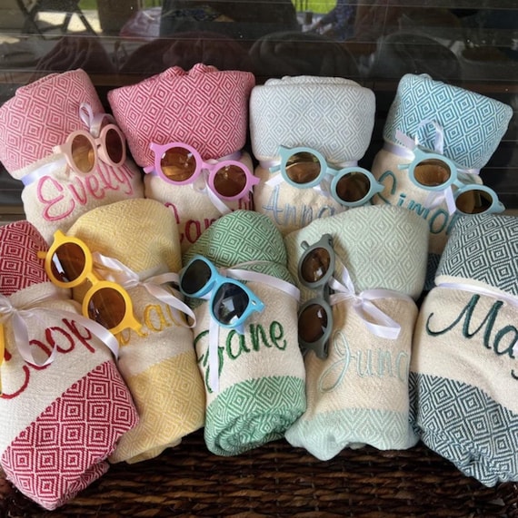 Serviette De Table Personnalisée Brodée - Cadeau Unique Prénom Ou Message Pour Noël, Anniversaire, Mariage