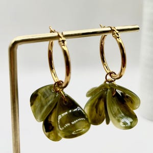 Floriane olive earrings