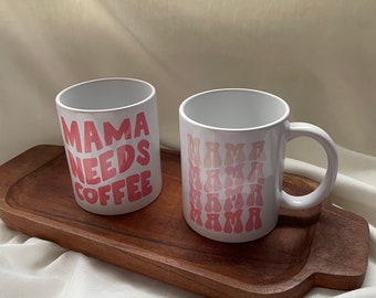 Mama needs coffee Kaffeebecher | Geschenkidee Mama  | Muttertag | Trinkbecher Mama | Keramik Tasse | mom Club | Mum Mama Mom