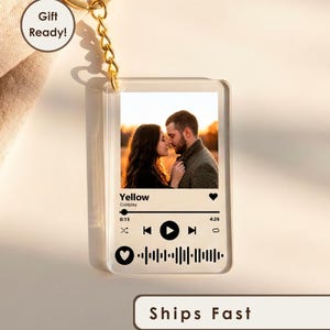 Personalized Music Photo Keychain / Custom Music Photo Keyring  | Customizable Photo Gift for Him/Her | Memory Keepsake Key Ring. Christmas