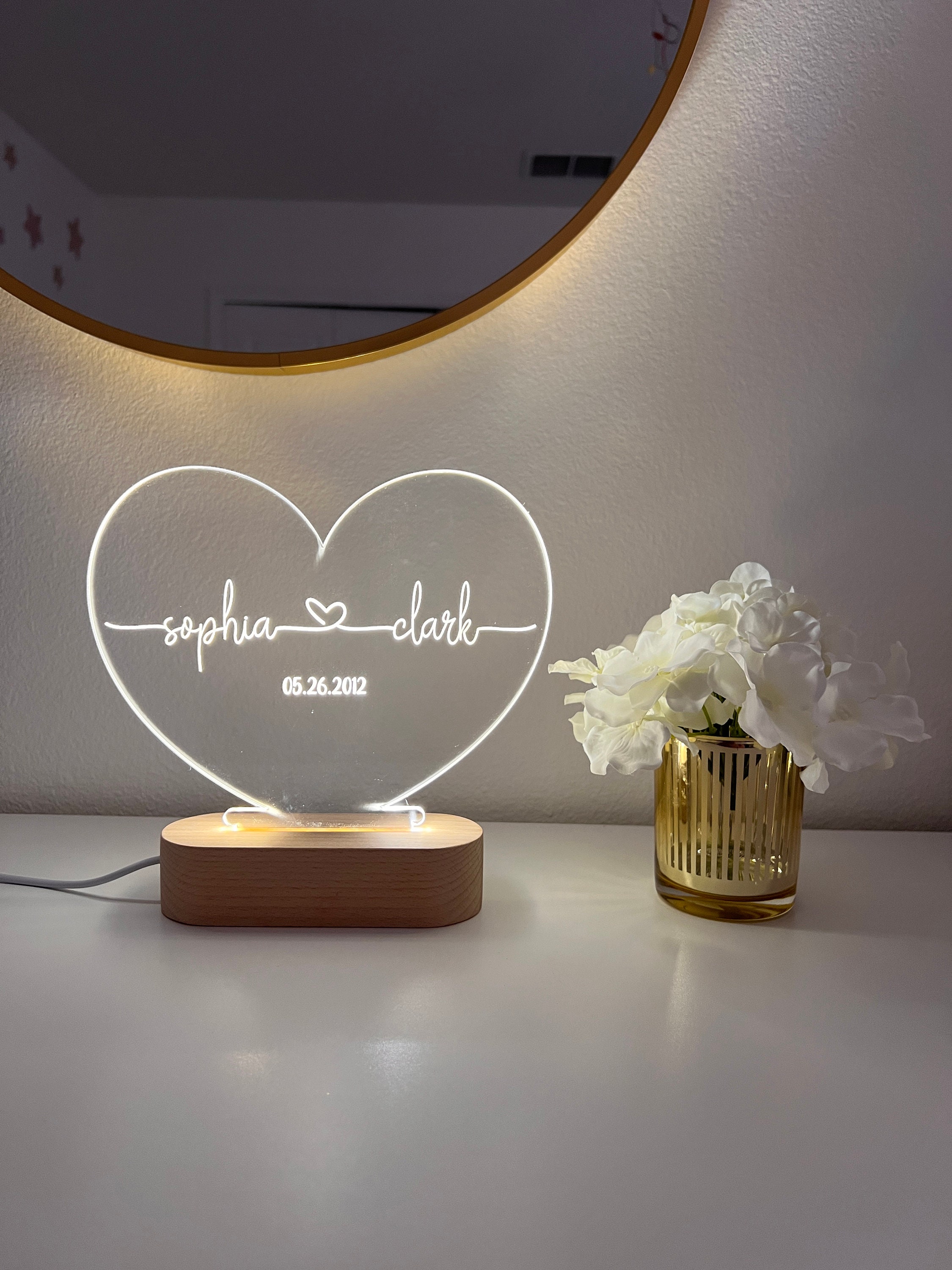 Discover Lámpara Personalizada con Fotos o Nombres, Regalo para Aniversario San Valentín