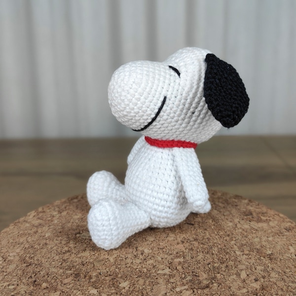 Snoopy Crochet Doll Pattern / Snoopy Amigurumi Crochet Pattern / PDF Digital Download