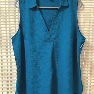 New XXL Liz Claiborne V-neck top
