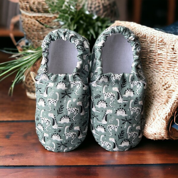 Green Dino Baby Booties,Baby Slippers for Walking Toddler Baby and Newborn, Baby Shoes, Plush Booties, Baby Moccasins, Baby for Gift