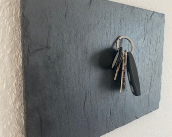 Magnetic key board made of slate 20 x 30 cm