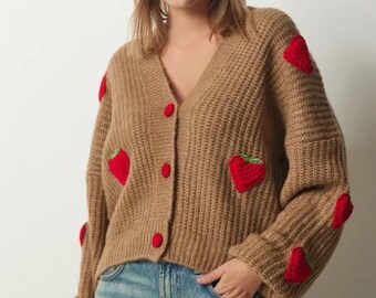 Boho Beige V-Neck Cardigan: Women's Short Chunky Wool Knit Sweater