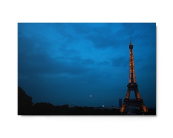 Eiffel Tower - Night Time