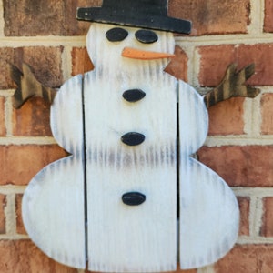 Farmhouse Wooden Snowman