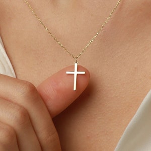 14K ゴールド クロスネックレス、クロスペンダントネックレス、クロスネックレス レディース、クロスジュエリー、堅信礼ギフト、クリスチャンジュエリー、洗礼ギフト