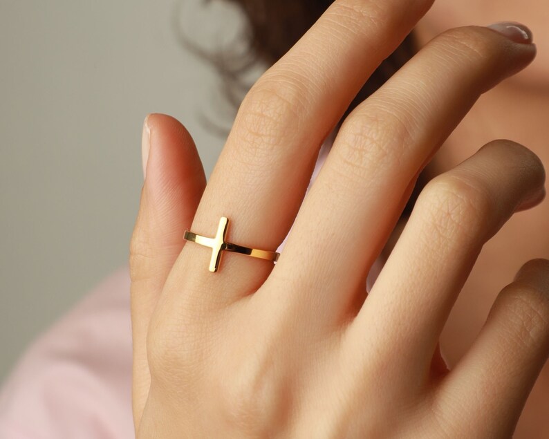 Cross Ring Women