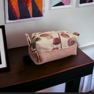 Handmade makeup bag | toiletry bag | cosmetic bag eucalyptus