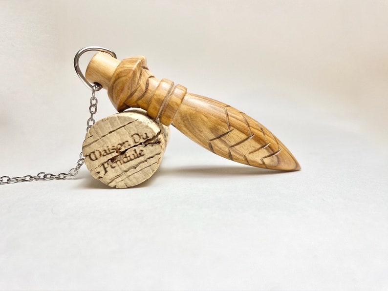 Thot pendulum in Olivier d'Occitanie wood thot wood 22 grams image 6