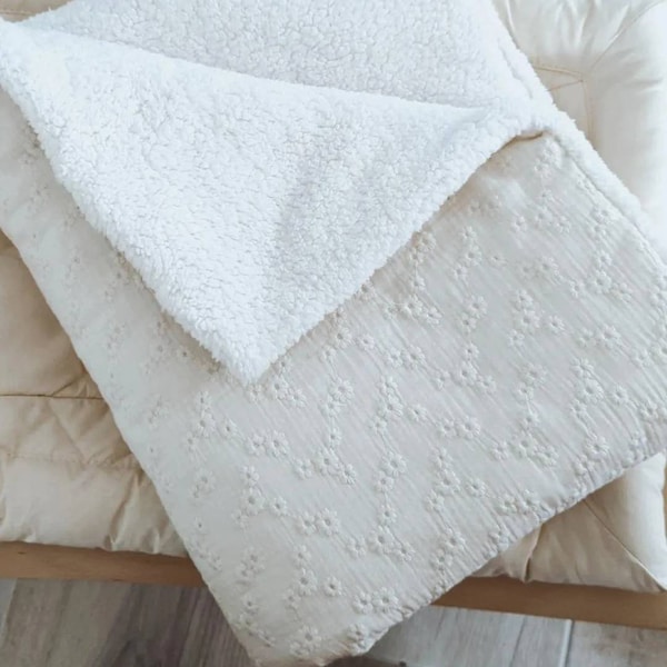 Couverture d'hiver bébé en sherpa blanche personnalisée