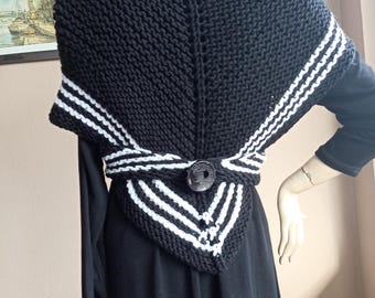 Outlander Knitted Shawl, Shoulder Wrap, Triangle Chunky Shawl, Custom Sizes and Colors, Outlander Fan Gift, Gift for Wife