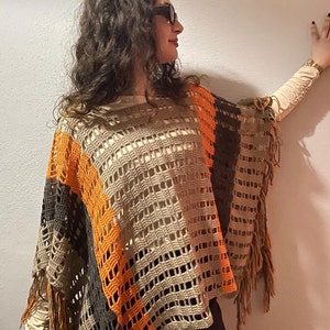 Crochet poncho, fringed poncho triangle poncho, shrug, colorful shawl crochet braids zdjęcie 4