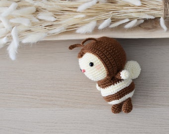 Bee Amigurumi Crochet Pattern