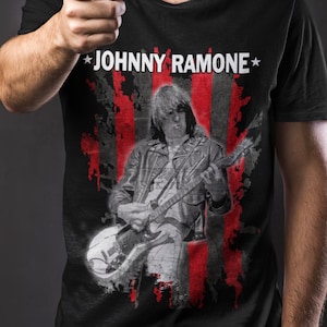 JOHNNY RAMONE - Cool / Rock / Punk / Punk Rock / Ramones / Gabba Gabba Hey / Punkrock / Guitar / Morste / 77 / New York / NYC / Tshirt / Tee