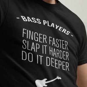 BASS PLAYER - Super / Cool / Loose Fit / Funny / Bass / Bass Player / Musician / Music / Gift / Eye Catching / T-Shirt / Man / Top / Tee