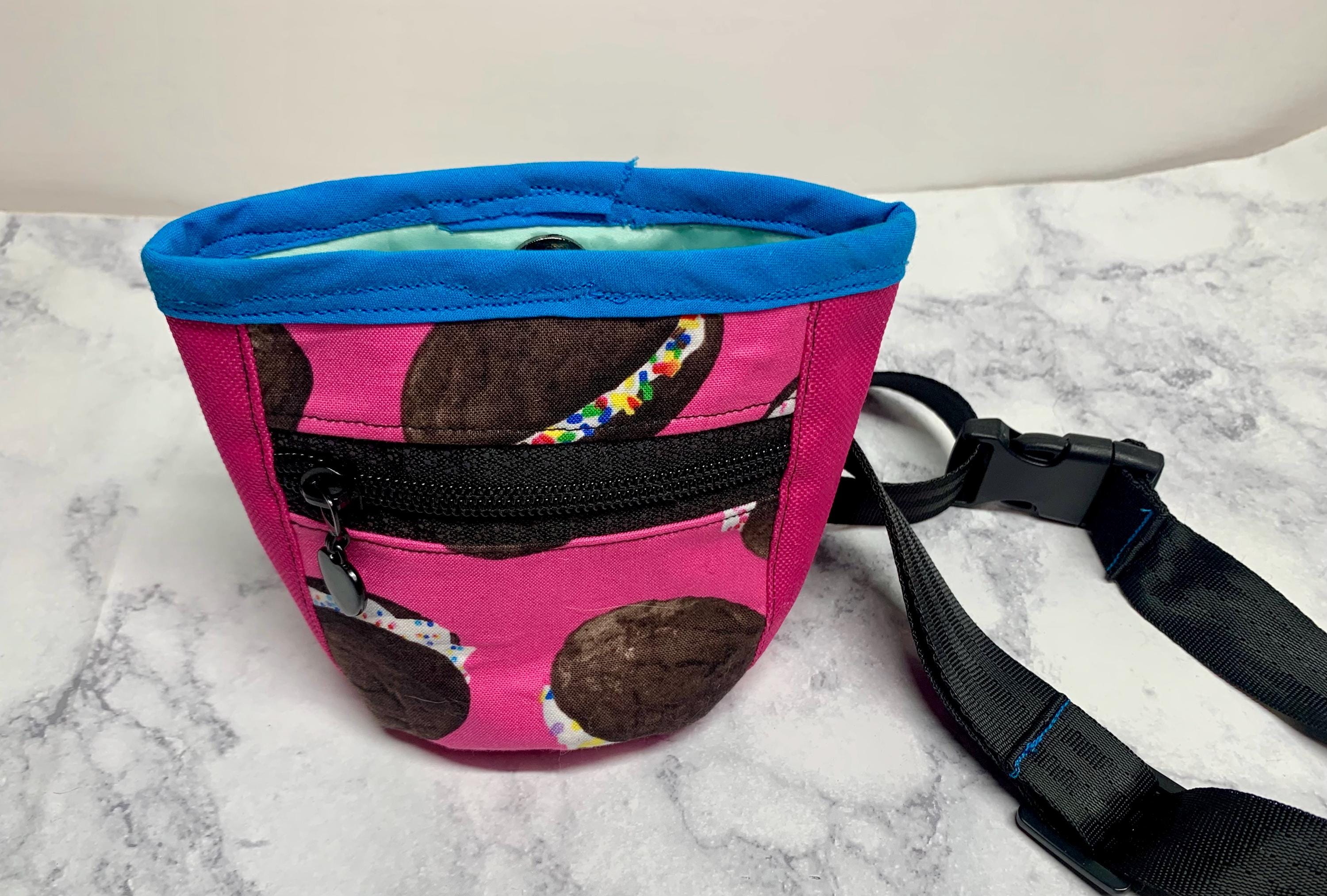 Dog Treat Bag for Training, Treat Pouch, Thank you Gift for Dog Walker, Gift for Maine Whoopie Pie Lover, Magnetic Closure, Hands Free