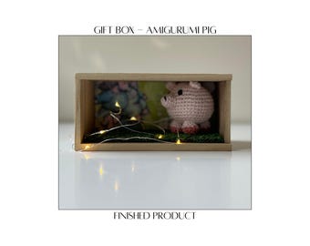 Handmade Crocheted Pig Gift Box – Palm-Sized Keepsake, Baby Shower & First Birthday Gift, Nursery Decor