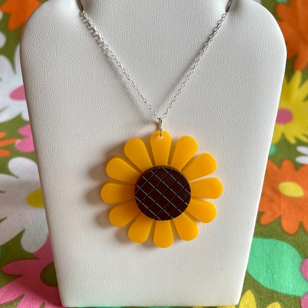 SUNFLOWER NECKLACE - Retro Acrylic Flower Pendant Necklace - Handmade Jewellery