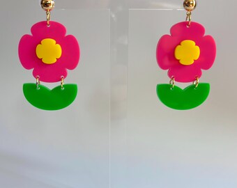 Kolczyki Blossom Drop | Akrylowe wiszące kwiaty w stylu retro z lat 60. | Ręcznie robiona, śliczna, kolorowa, wyjątkowa biżuteria | Flower Power