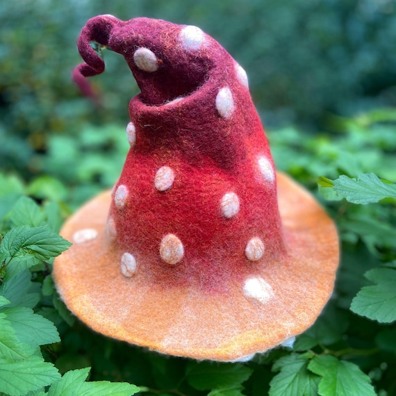 Handmade Wool Felt Mushroom Hat: Whimsical Sauna & Costume