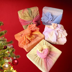 Carta da regalo sostenibile / Tessuto di garza tinto a mano / Stile Furoshiki riutilizzabile"