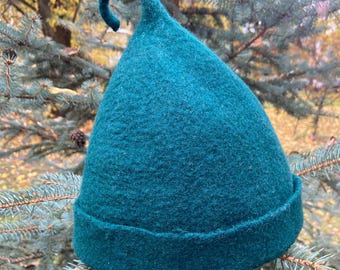 Gefilzter Wichtelhut aus Wolle: Sauna & Weihnachtsaccessoires