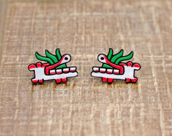 Hand-Painted Malinalli Grass Wooden Stud Earrings – Aztec Mayan Jewelry