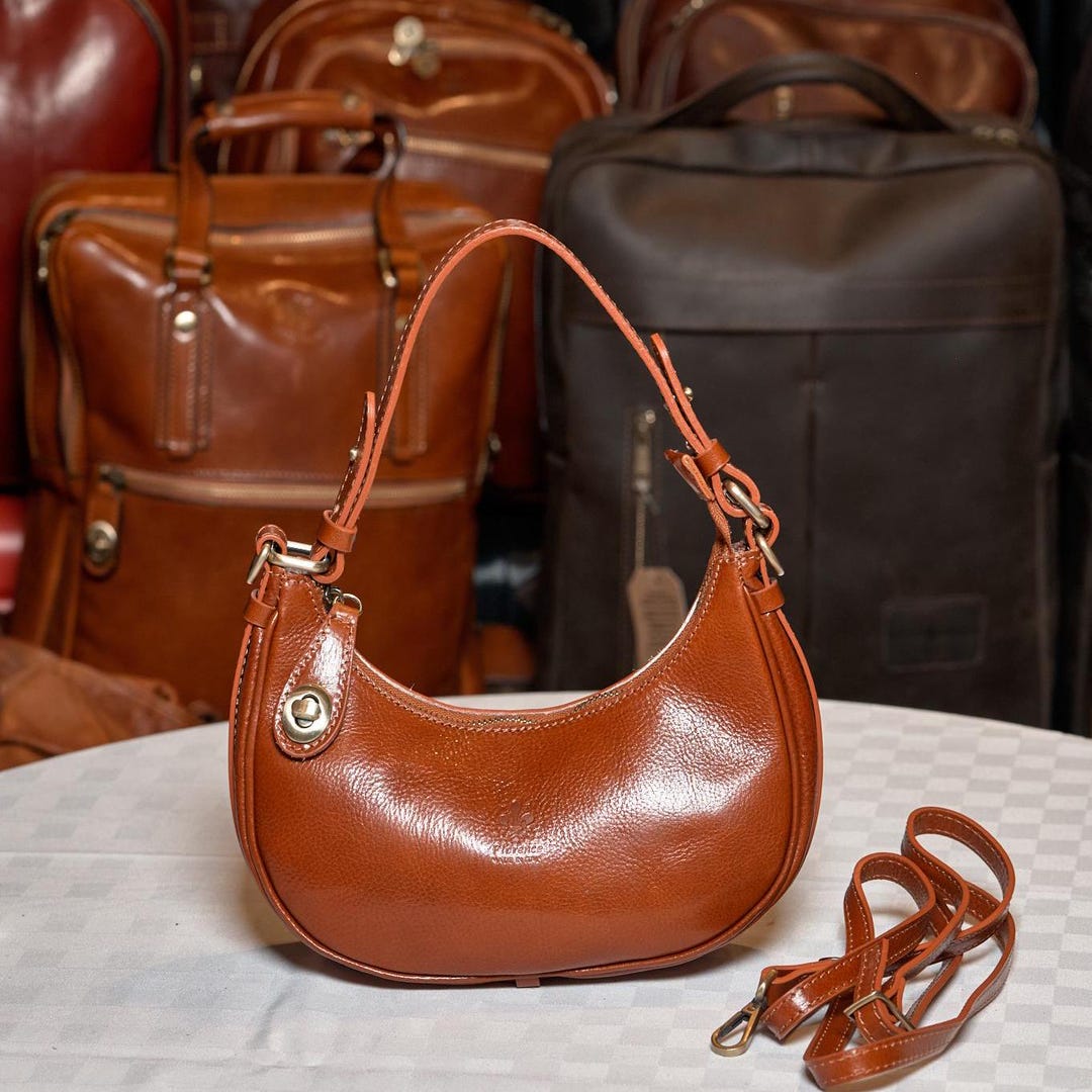 【極美品】Italian Emboss Leather Bag 定価71500円 il_1080xN.6520861654_jsxq.jpg