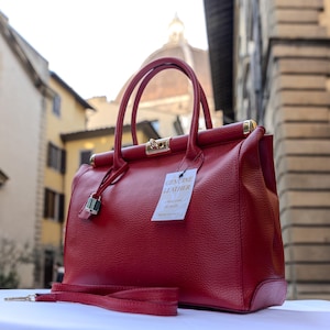 Italienische handgefertigte Ledertaschen für Damen | Elegante Leder-Einkaufstasche aus Florenz, rote Tasche, Made in Italy
