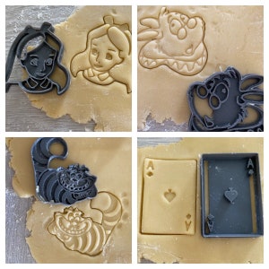 Lot de 4 emportes pièces Disney Alice au pays des merveilles