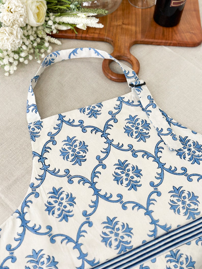 Blue White Trellis Apron for Her, Block Printed Apron, Mother's Day Gift, Birthday Gift, Christmas Gift image 4