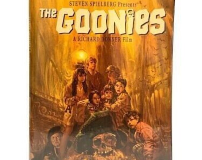 The Goonies VHS VCR Tape 1985 Clamshell Case Steven Spielberg Etsy