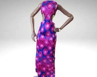 Barbie Kayla-Lea Doll Amazing Nails 2001-PINK PRINT LONG Strapless Dress