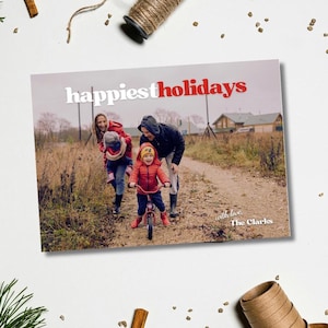 Glücklichste Feiertage Kartenvorlage, bearbeitbare Urlaubsfotokarte, anpassbare Canva Weihnachtskarte, Familienurlaubsgruß, Neujahr