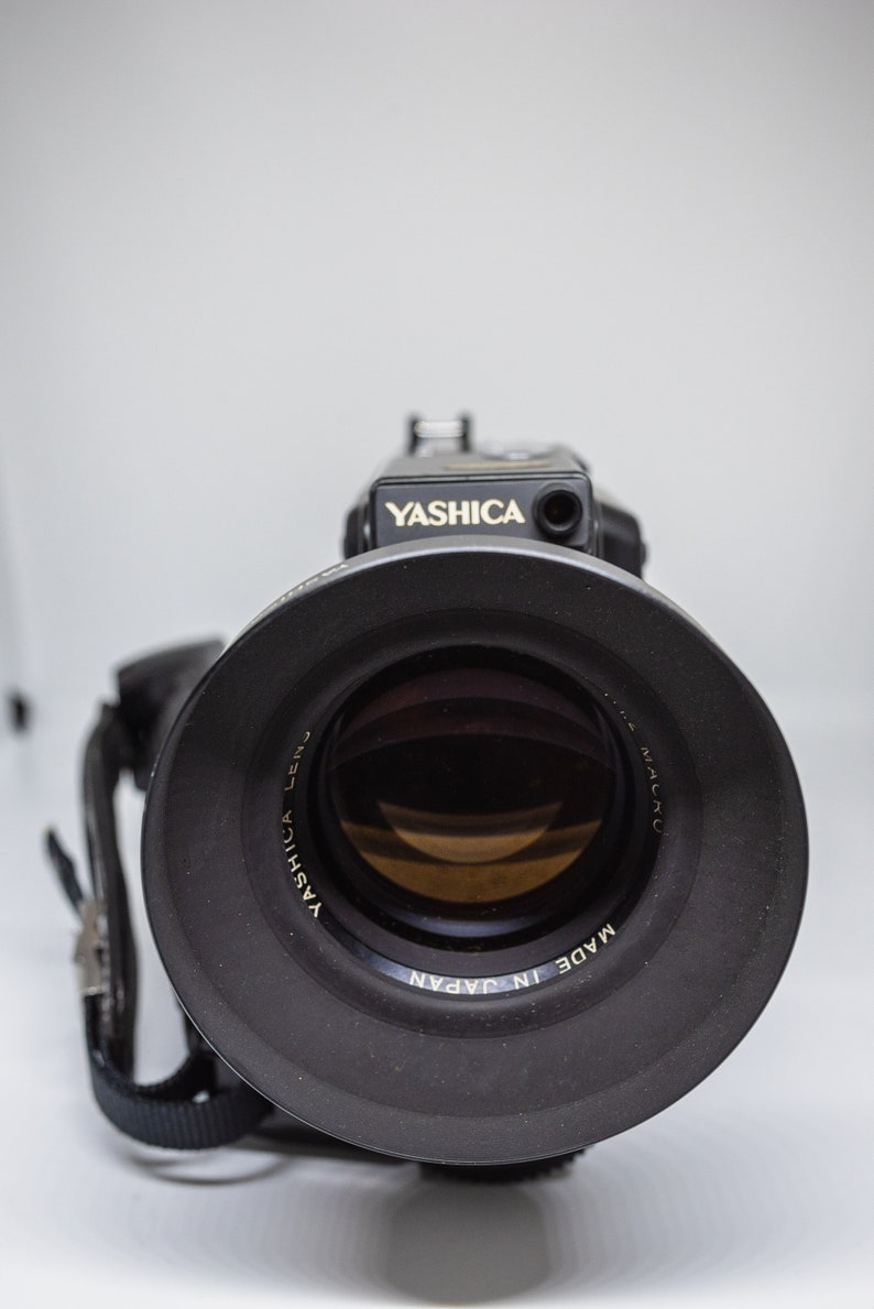 Caméra Super 8 Yashica Sound 20XL | f/1,1 9,5–19 mm