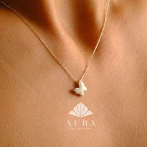 Collana farfalla in oro 14K, ciondolo charm farfalla in oro, collana in oro minimalista, collana farfalla delicata, collana minimal ali d&#39;oro