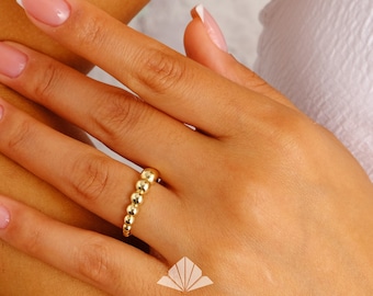 Anello con perline in oro 14K, fascia a punti impilabili, anello minimalista con puntini in oro, fede nuziale con perline, anello delicato per tutti i giorni, anello di fidanzamento impilabile