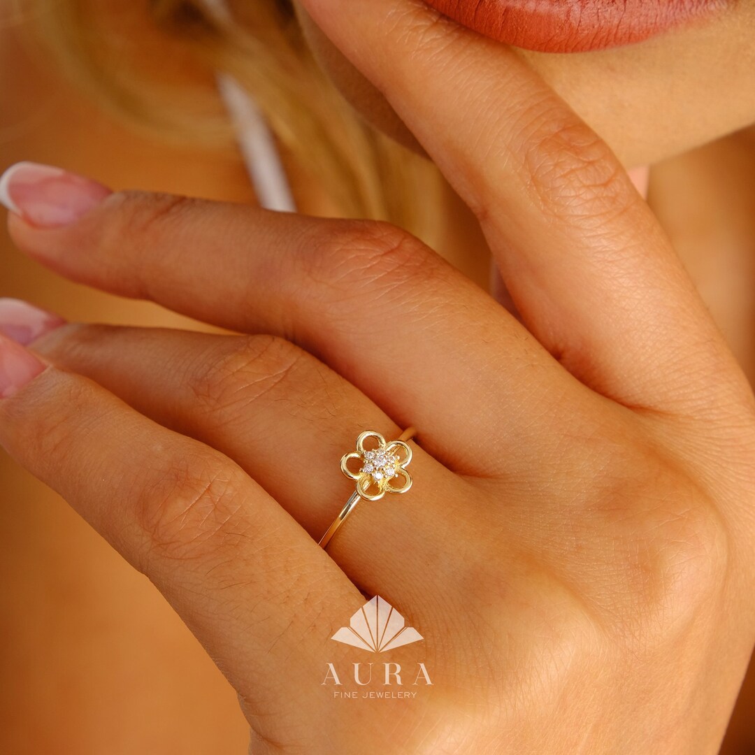 14K Gold Daisy Ring, Flower Statement Ring, Dainty Sunflower Ring