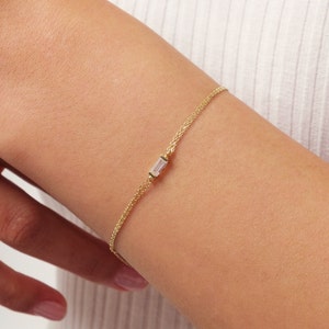 14K Gold Baguette Birthstone Bracelet, Custom Gemstone Bracelet, Personalized Daily Wear Bracelet, Dainty Gold Bracelet, Family Bracelet