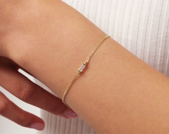 14K Gold Baguette Birthstone Bracelet, Custom Gemstone Bracelet, Personalized Daily Wear Bracelet, Dainty Gold Bracelet, Family Bracelet