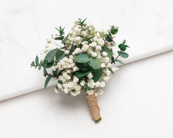 Boutonnière de mariage, boutonnière d'eucalyptus stabilisé avec gypsophile, bouquet de fleurs séchées de mariage. Accessoires de mariage, boutonnières,