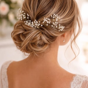 White Preserved Baby's Breath Hair Pins, Wedding Hair Clips, Gypsophila hair pin, Bridal Hair Pin, Preserved Flowers, Set of 6 image 4