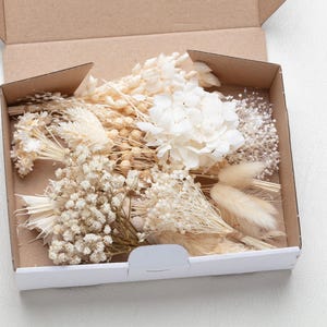 Set di fiori d'avorio essiccati naturali, piccolo mix fai da te, set fai da te, per artigianato, scatola di fiori, fai da te blu per matrimoni, decorazioni floreali, lagurus, progetti creativi