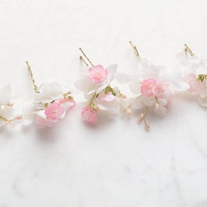 Hochzeit Rosa Haarnadeln, Braut Haarspangen, kleine Haarnadeln, künstlichen Schleierkraut Haarnadeln, Hochzeitsblumen, rustikale Haarnadel