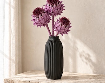 Torkad kronärtskocka. Frostad björnbär. Torkade blomsterarrangemang, Boho heminredning, bröllopsdekor, inredningsarkitekter, bordsarrangemang